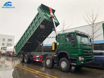 Howo 8x4 12 Vrachtwagen van de Wielen de Op zwaar werk berekende Stortplaats 50 Ton schuurt en Steenlading