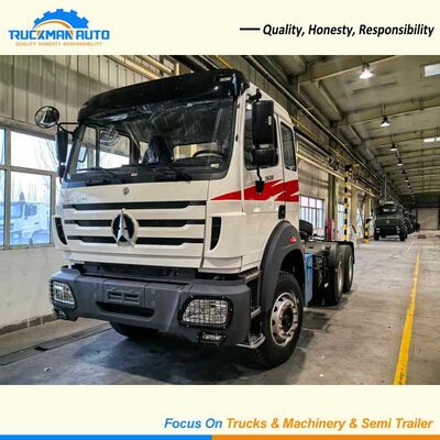 Gloednieuwe BEIBEN 2638 6X4 380PK Trekker voor Kameroen